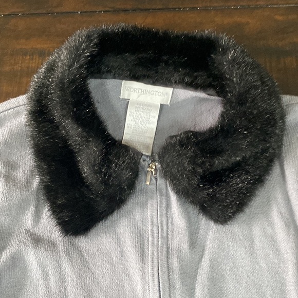 Worthington Gray Cardigan with Faux Fur Collar Size Medium - Picture 3 of 4